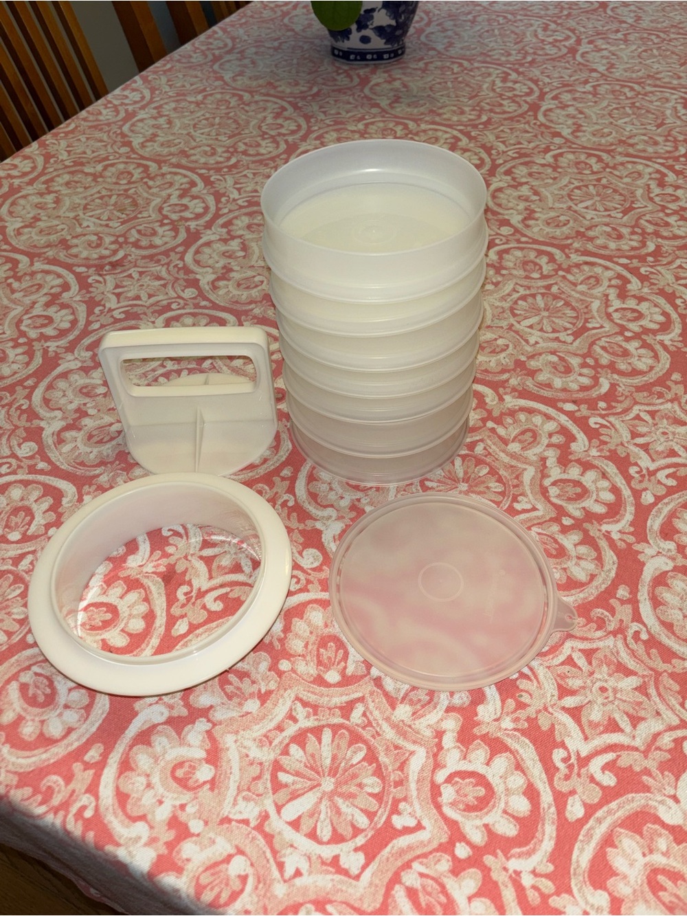 Tupperware Hamburger Press Set
